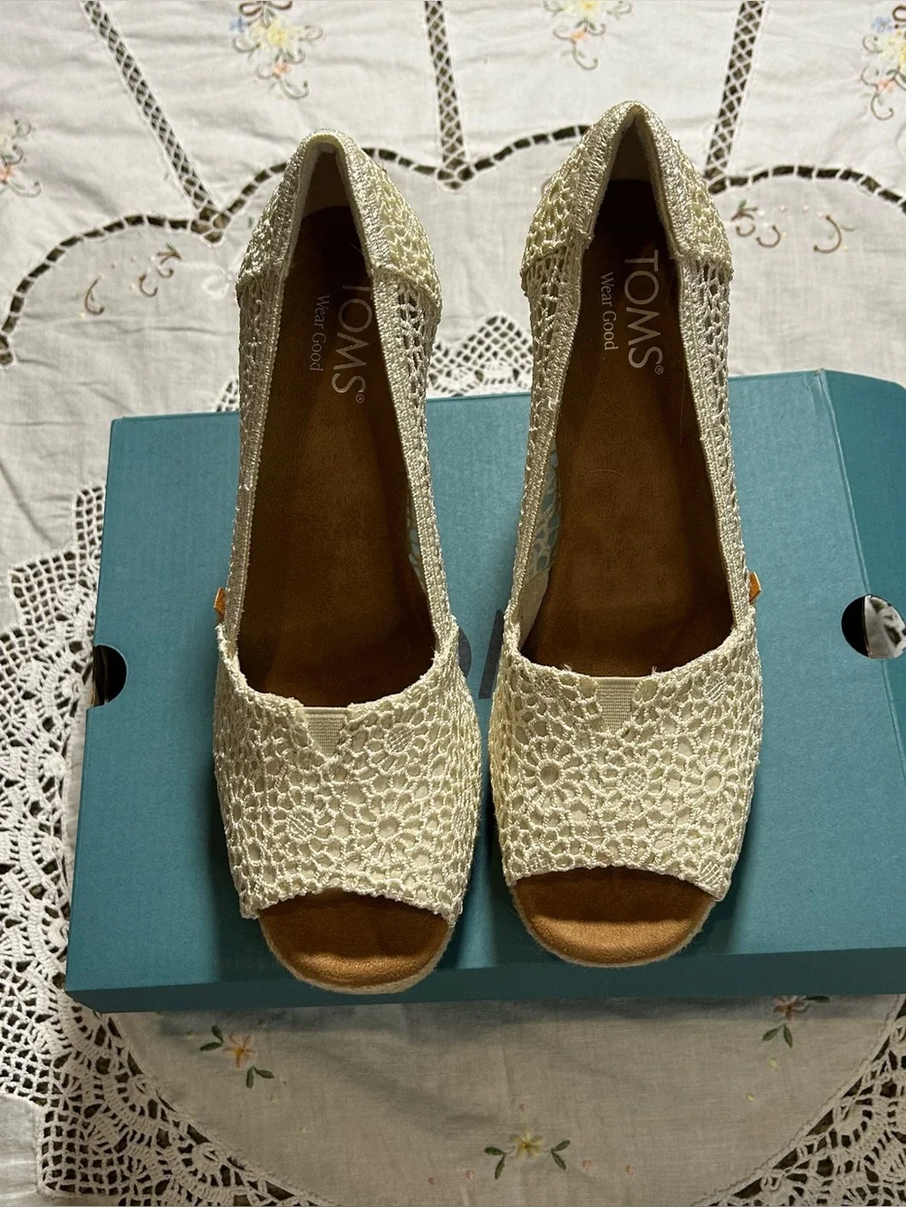 NWT TOMS Cream Crochet Wedge Peep Toe Heels